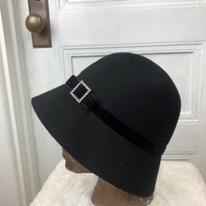 Vintage Women's Black Wool Bucket Hat